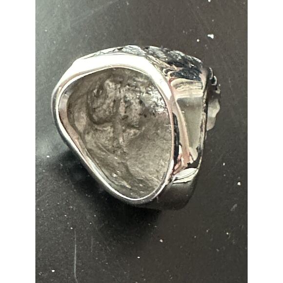 Indian Head Ring Native American Chief Antiqued Silver Tone Adult Size 8 - Picture 4 of 7